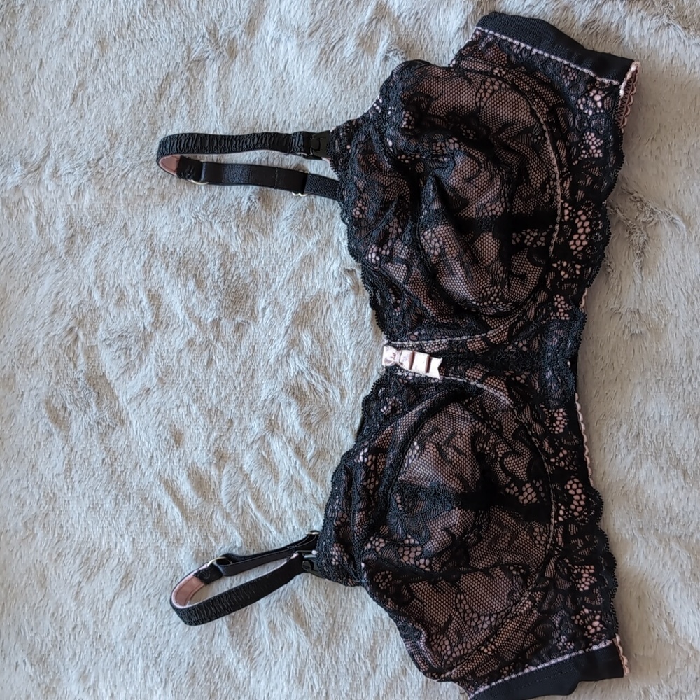HOTMILK NURSING BRA NWOT 36C